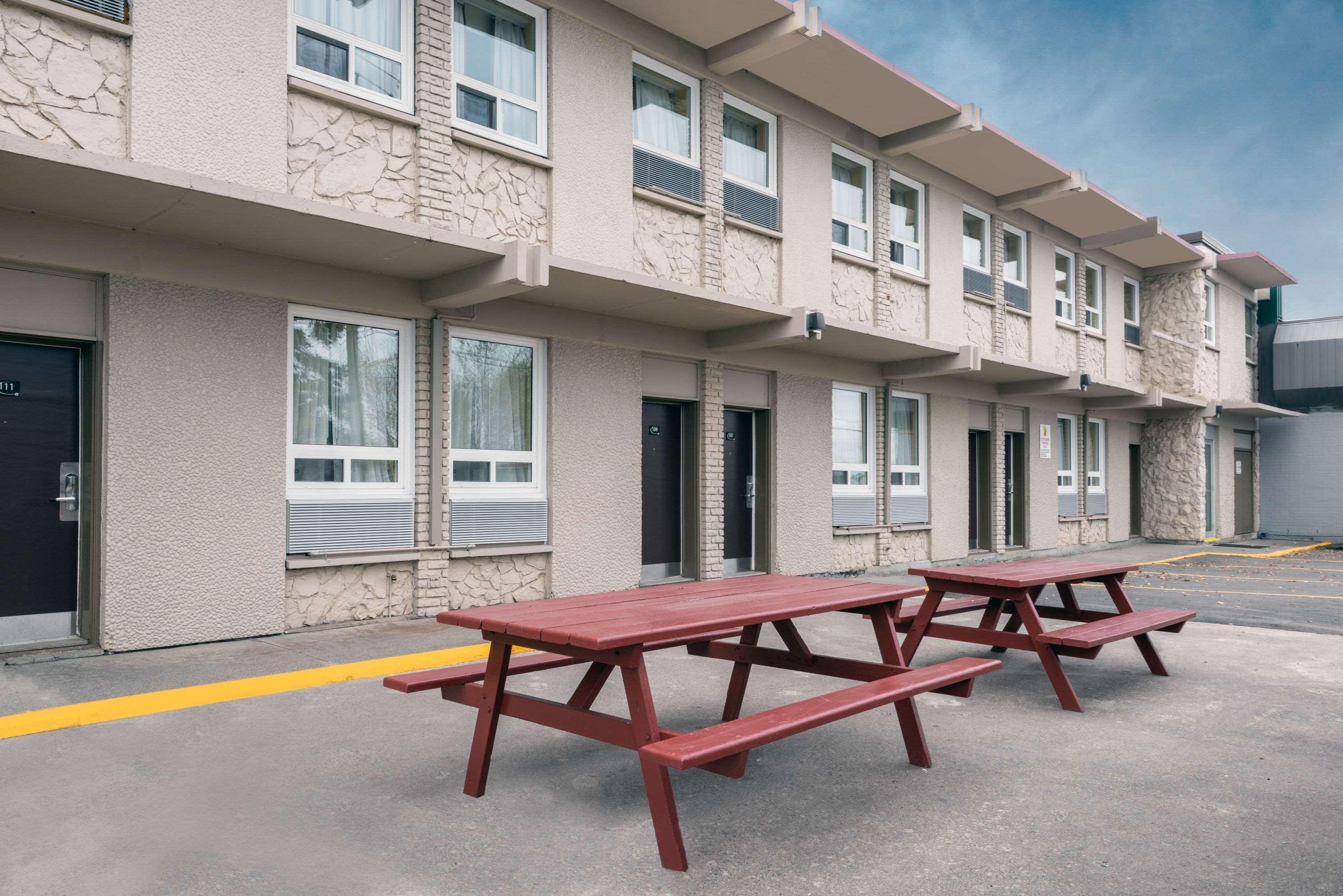Super 8 By Wyndham Thunder Bay Motel Exterior foto